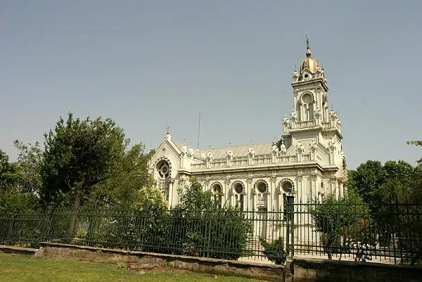 Demir Kilise açıldı