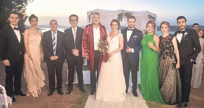 Gozde Ile Bahadir Dunya Evine Girdi Guney Haberleri