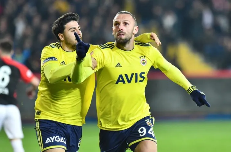 Transferde son dakika: Fenerbahçe’den iki bomba birden! Cenk Tosun’un yanında...