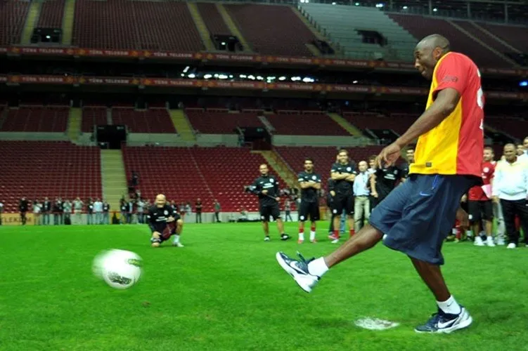 Son Dakika Haberi: Kobe Bryant hayatını kaybetti! Dünyaca ünlü basketbolcu Kobe Bryant neden öldü? İşte detaylar