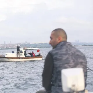 Oltası suda olan herkese rastgele