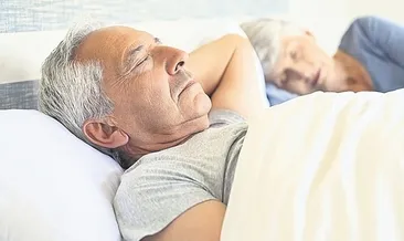 Sırt ağrısı yaşlı erkeklerde uykusuzluk habercisi