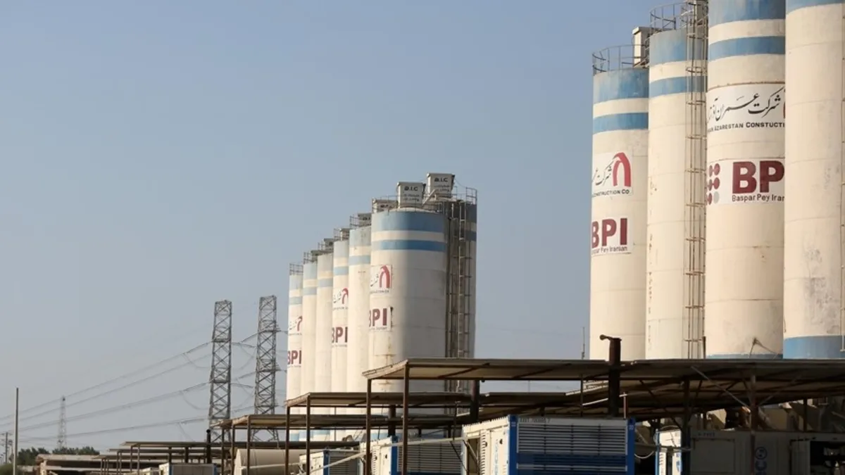 İran’da nükleer tesise füze isabet etti! Buşehr hedef alındı İran’da nükleer tesise füze isabet etti! Buşehr hedef alındı