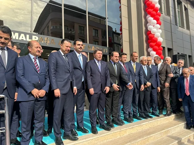 adalet-bakani-tunc-kemalpasa-adalet-sarayinin-acilisini-yapti-1761922923715.jpg