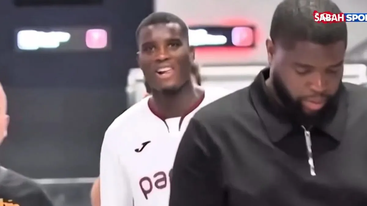 Trabzonspor golcüsü Paul Onuachu'ya kavuştu! Havalimanında coşkulu karşılama...