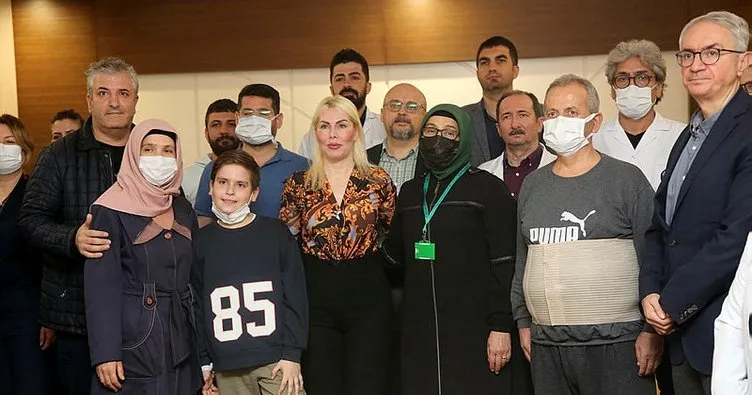 Domino nakille iki hayat kurtuldu! Dünyada nadir yapılan ameliyat Antalya’da gerçekleştirdi