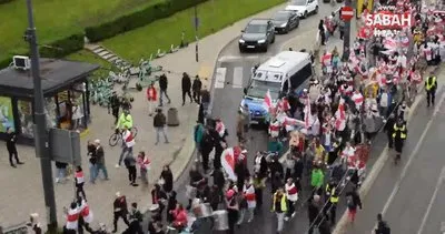 Polonya’daki Belarus vatandaşlarından cumhurbaşkanlığı seçimlerinin yıl dönümünde protesto | Video