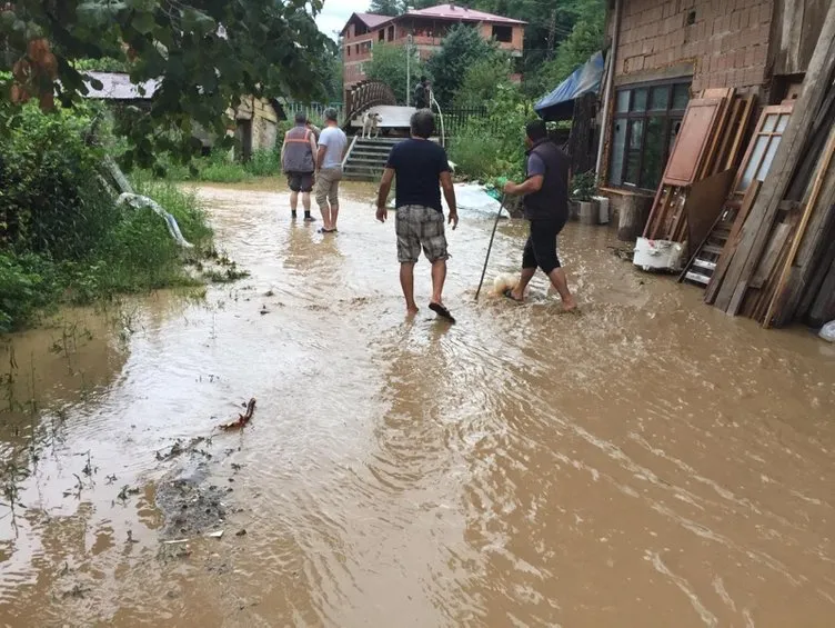 Son dakika: Giresun'da sel felaketi! Önüne kattığı her şeyi götürdü...