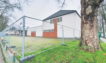 Cami kundakçısı iki kişi yakalandı