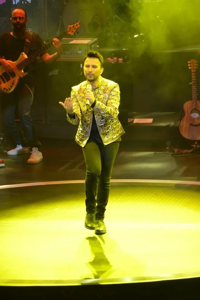 Megastar Tarkan estetik yaptırdı - FotoHaber - Magazin
