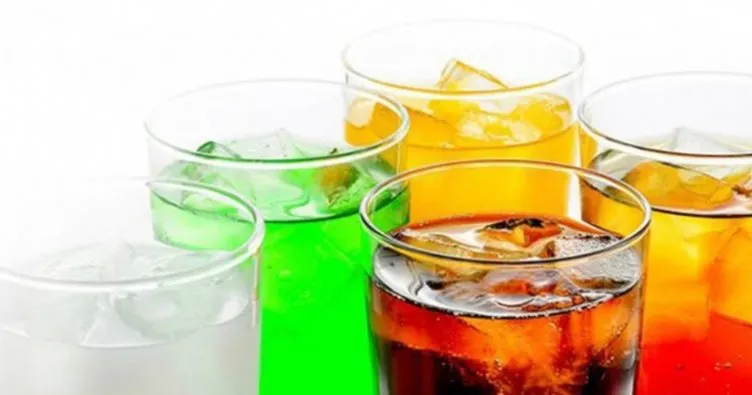 Şekerli içecekler kanser riskini artırıyor!
