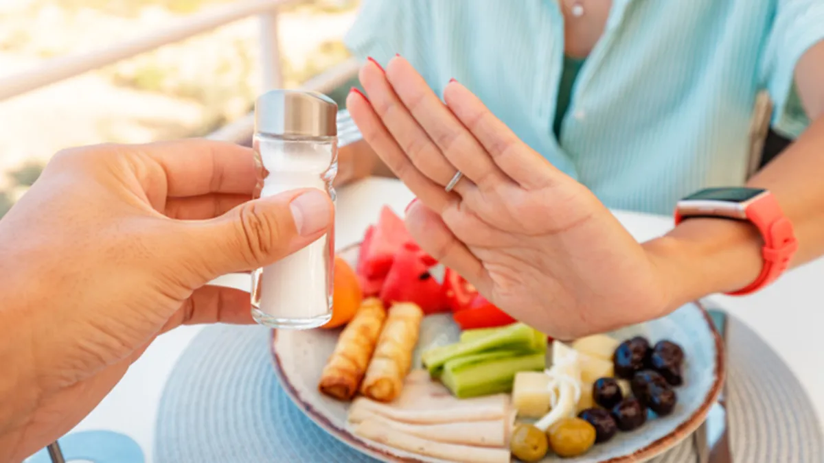 Her gün tüketiyoruz ama fark etmiyoruz! İşte gizli tuz kaynakları Her gün tüketiyoruz ama fark etmiyoruz! İşte gizli tuz kaynakları