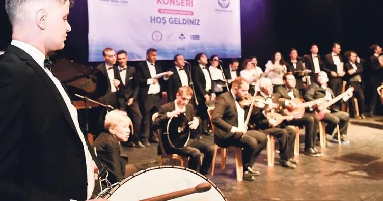 Otizm orkestrası konser verdi