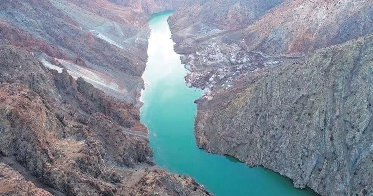 Yusufeli Barajı’nda su seviyesi 62 metreye ulaştı