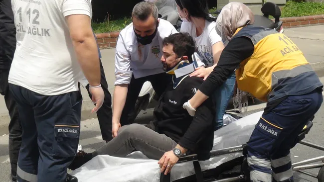 istanbulda-marti-kazasi-bakin-nasil-carpistilar-1621406468700.jpg