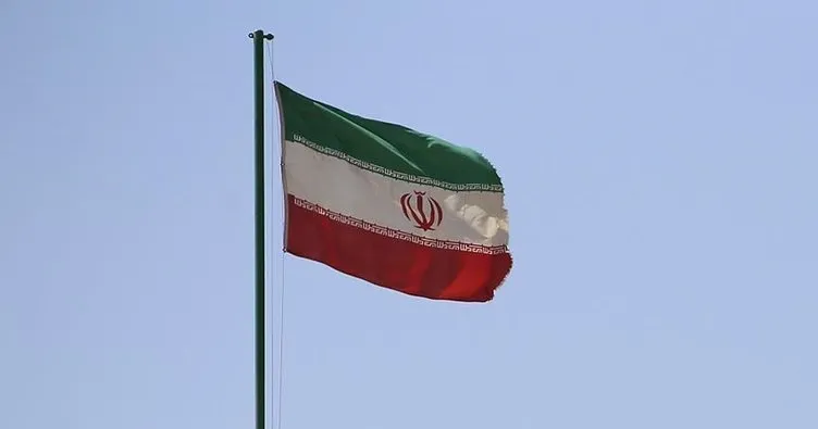 İran’da 15 yaşındaki kız öğrencinin polis tarafından öldürüldüğü iddiası ülkeyi karıştırdı