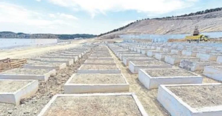İzmir’e çift katlı mezarlar geliyor