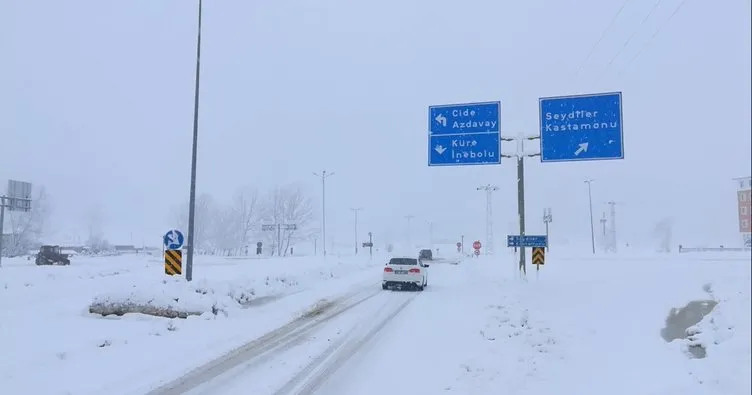 Kastamonu’da kar yağışı etkisini gösteriyor