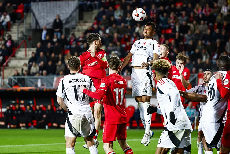 Son dakika haberi: Galatasaray ve Fenerbahçe’nin rakipleri belli oldu! Avrupa Ligi’nde play-off heyecanı...