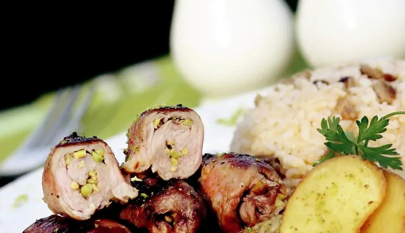 Fıstıklı Sarma Beğendi