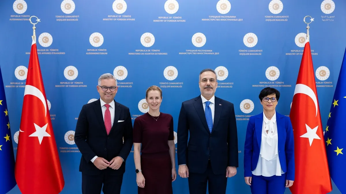 Dışişleri Bakanı Fidan, üst düzey AB yetkilileriyle Ankara’da bir araya geldi Dışişleri Bakanı Fidan, üst düzey AB yetkilileriyle Ankara’da bir araya geldi