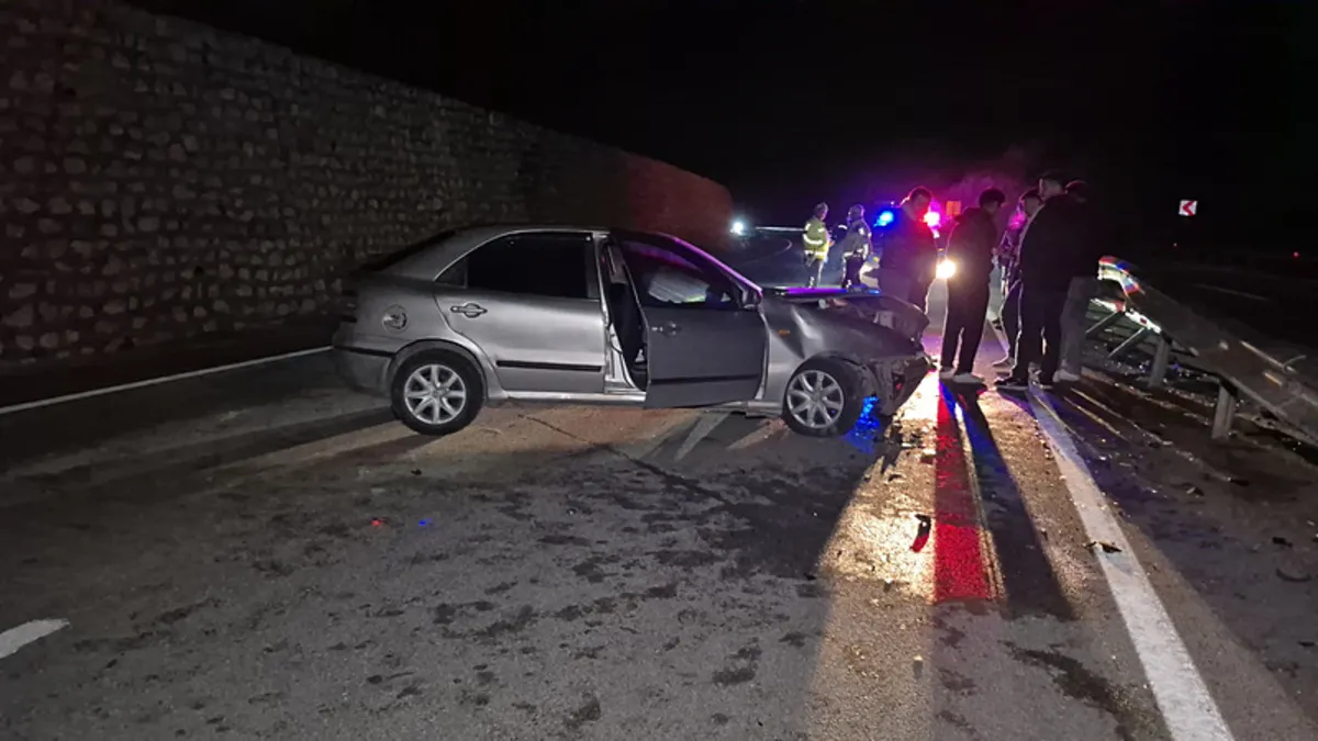 Bartın-Amasra karayolunda kaza! 4 yaralı Bartın-Amasra karayolunda kaza! 4 yaralı