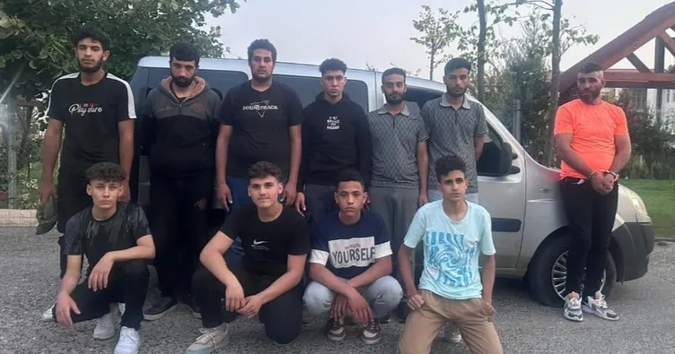 Çorlu’da 10 kaçak göçmen yakalandı