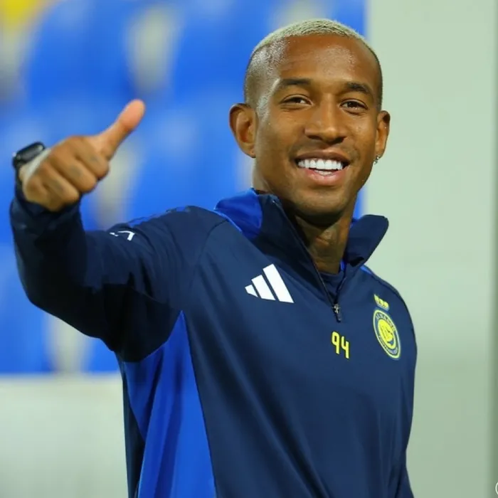 ’Fenerbahçe’ye hoşgeldin yenge hanım’ Futbol yıldızı Anderson Talisca’nın sevgilisi sosyal medyayı salladı!