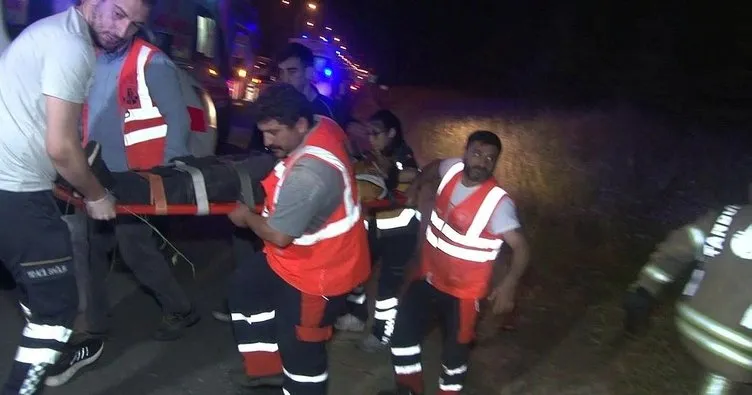 Çatalca’da kontrolden çıkan araç takla attı: 14 yaralı