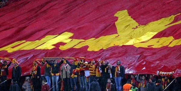Twitter'da derbi yorumları