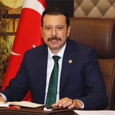 ak-partili-kaya-uyardi-izmirde-cop-krizi-kapida-1780301774802.jpg