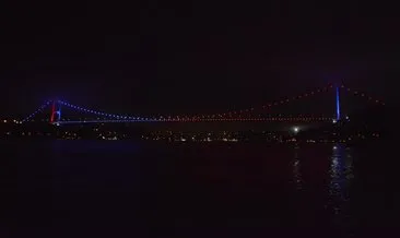 İstanbul’da köprüler bordo mavi #istanbul