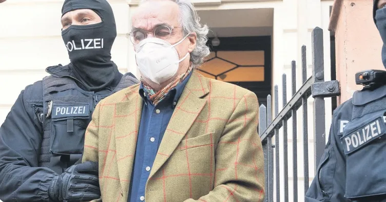 Darbe ordusuna şafak baskını