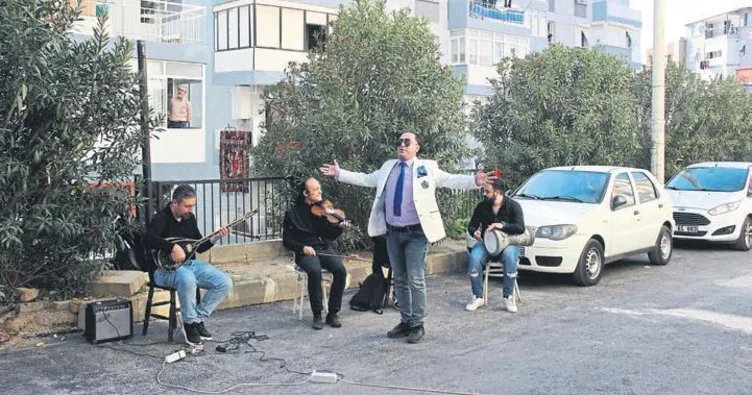 Şarkıcı avukattan moral konseri