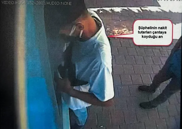 sahte-savci-ve-polis-cetesine-ceza-yagdi-24-vatandasi-25-milyon-lira-dolandirdilar-1781248968839.jpg