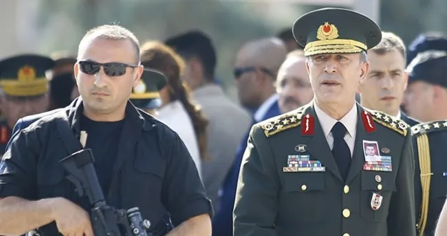 Orgeneral Akar’dan şehit ailesine ziyaret