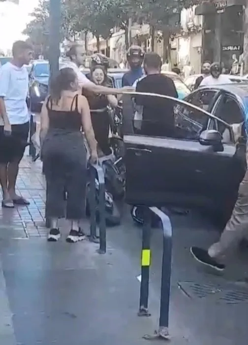 Şişli’de kaza: Kız arkadaşının yaralandığını görünce sinir krizi geçirdi… Ben bunu öldüreceğim!