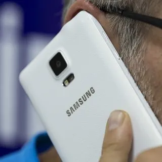 Samsung kendini yenileyen ekran patenti aldı