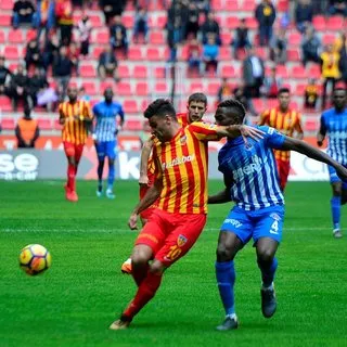 Gol düellosunun galibi Kayserispor