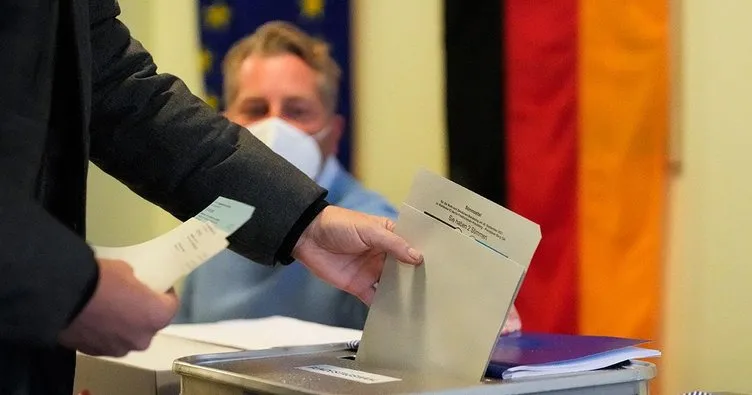 Son dakika: Almanya sandık başına gitti! Seçimleri az farkla Sosyal Demokrat Parti önde götürüyor