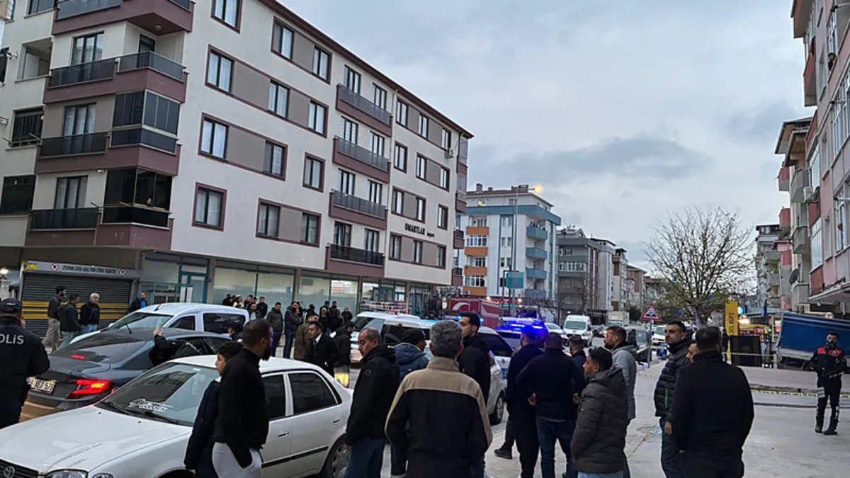 Balkondan pompalı tüfekle husumetlisini vurdu! Balkondan pompalı tüfekle husumetlisini vurdu!