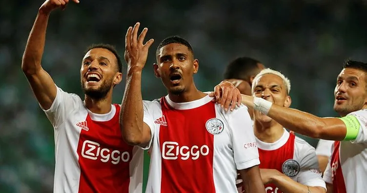 Beşiktaş’ın rakiplerinden Ajax, Sporting’e karşı farklı kazandı