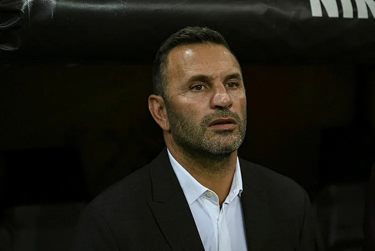 son-dakika-okan-buruktan-sakatlik-aciklamasi-icardi-sekerek-cikti-1697918810871.jpg