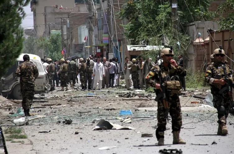 Afganistan’daki NATO konvoyuna bombalı saldırı
