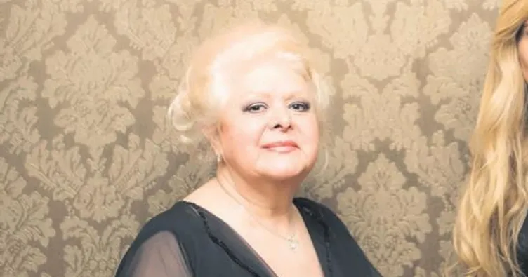 Efsane ses ‘Biz Bize’de