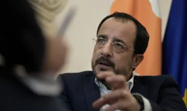 Skandal marş yine sahnede