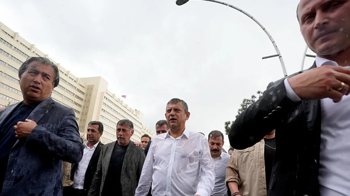 SON DAKİKA I Özgür Özel’in TBMM yürüyüşüne soruşturma! SON DAKİKA I Özgür Özel’in TBMM yürüyüşüne soruşturma!