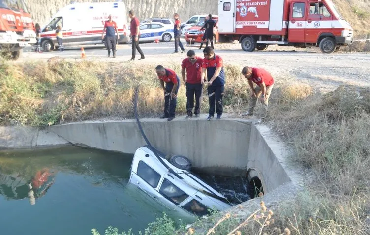 Denizli’de otomobil sulama kanalına devrildi: 2 ölü