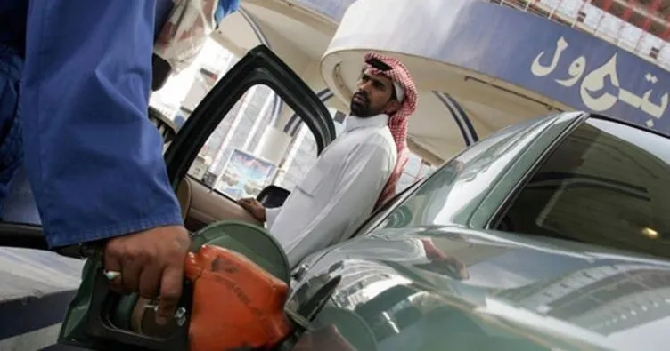 Suudi Arabistan’da benzin fiyatlarına büyük zam