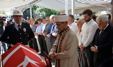 Eski Bakan Ahmet Tevfik Paksu toprağa verildi